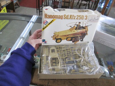 Scale Craft Models  1:35 Art #421 Hanomag Sd.Kfz 250/3 un-assembled model NIB