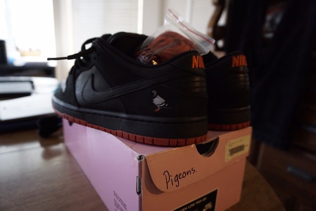 nike sb dunk low trd qs black pigeon
