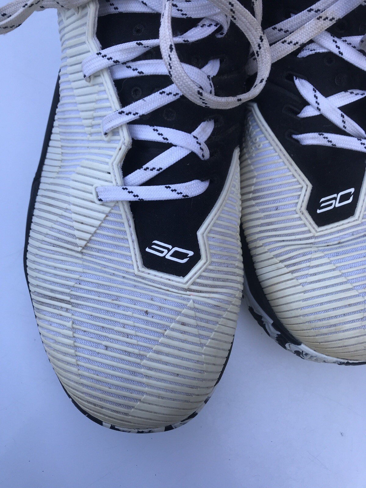 size 13 men's basketball shoes