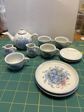 Reutter Porzellan Child’s Forget-Me-Not Tea Set W. Germany (11 pcs)