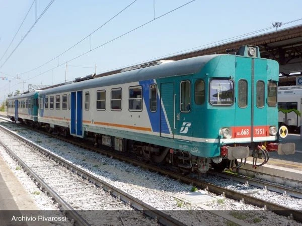 Arnold HN2553S | FS, 2-tlg. Dieseltriebwagen ALn 668 Serie 1200, Ep. V, DCC-S Sp - Bild 1 von 1