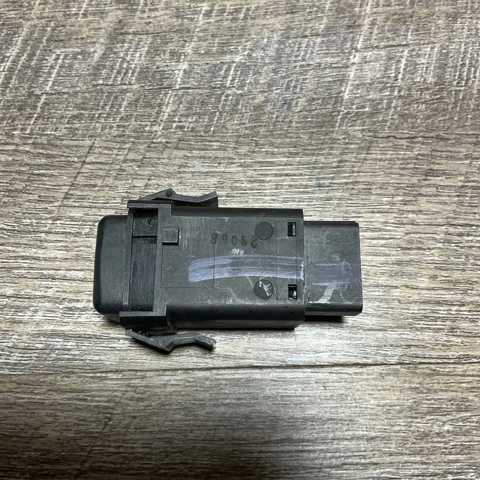 1998 DODGE RAM TRUCK 1500 2500 PICKUP OEM INTERRUPTOR DE FAROL DE NEBLINA COM CONECTOR 98 - Imagem 2 de 4