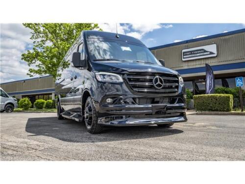 2024 Mercedes-Benz Midwest Automotive Design 3500EXT