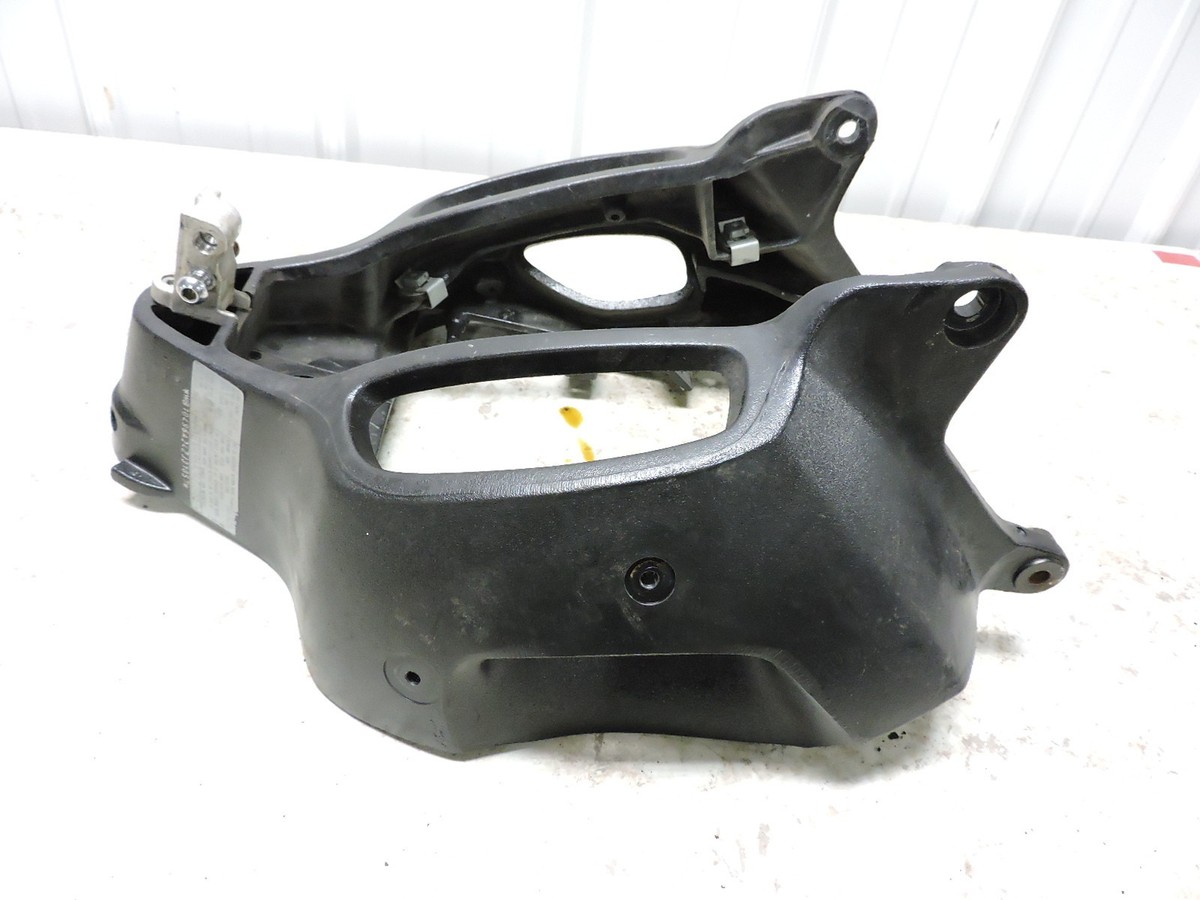 04 BMW R 1200 CL R1200 R1200CL upper front frame chassis
