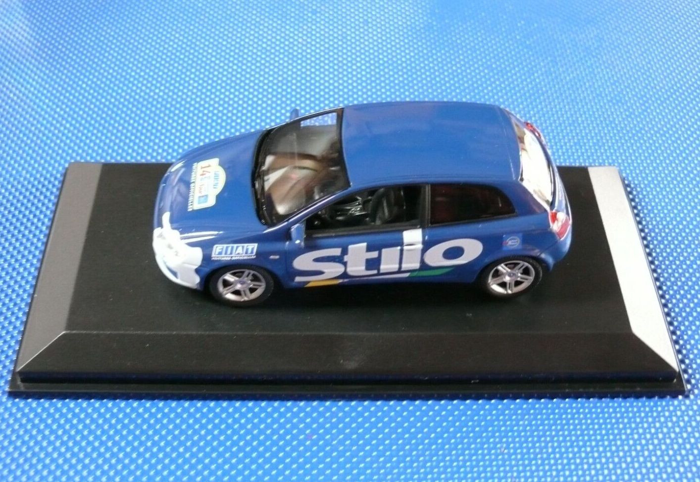 Voiture miniature Fiat Stilo Tour de France Norev 1/43 idée cadeau
