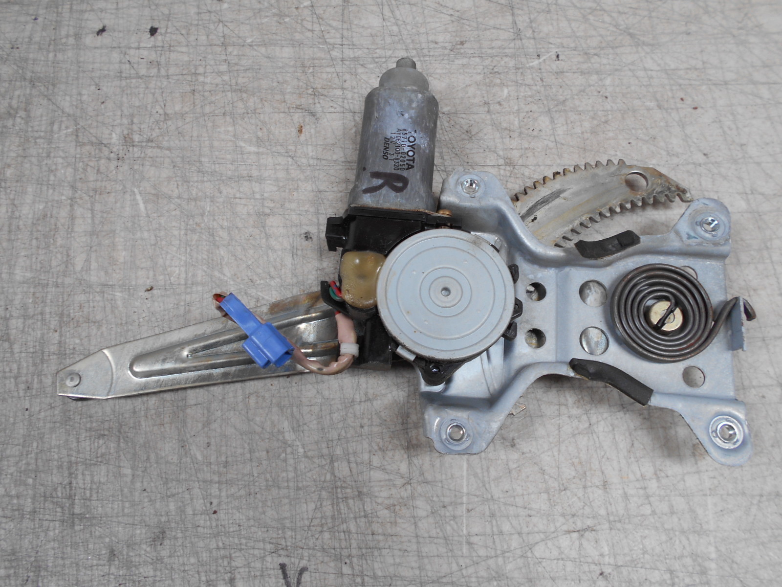 1998 Toyota Corolla Window regulator right rear door window motor eBay