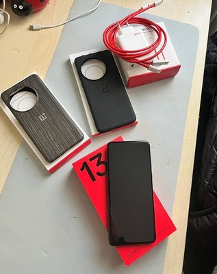One Plus 13 Like New 12 -256g
