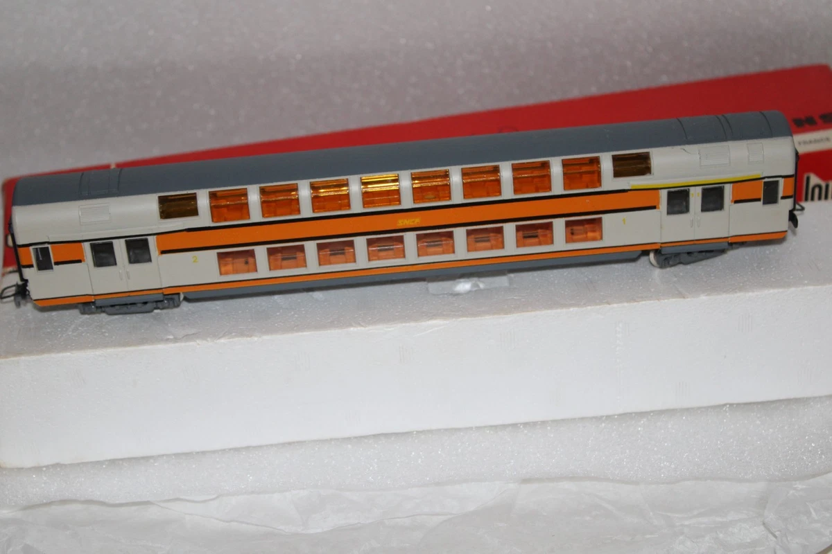 Voiture Voyageurs Jouef Corail+ 1ère Classe – 320200 – Échelle HO – Neuf