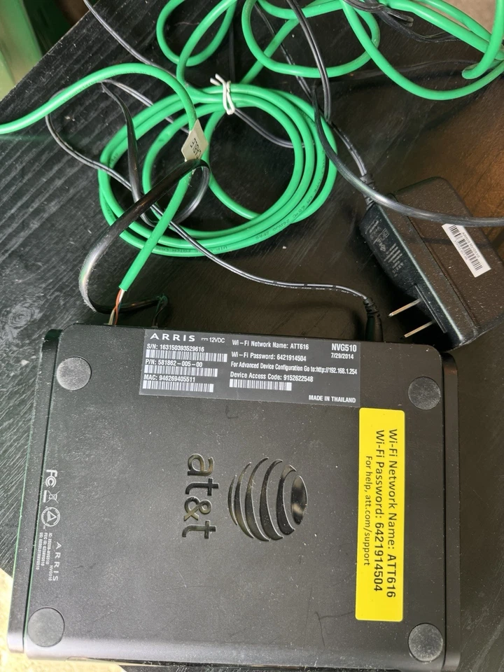 Puerta de enlace residencial AT&T ARRIS NVG510 Foto 3 de 4