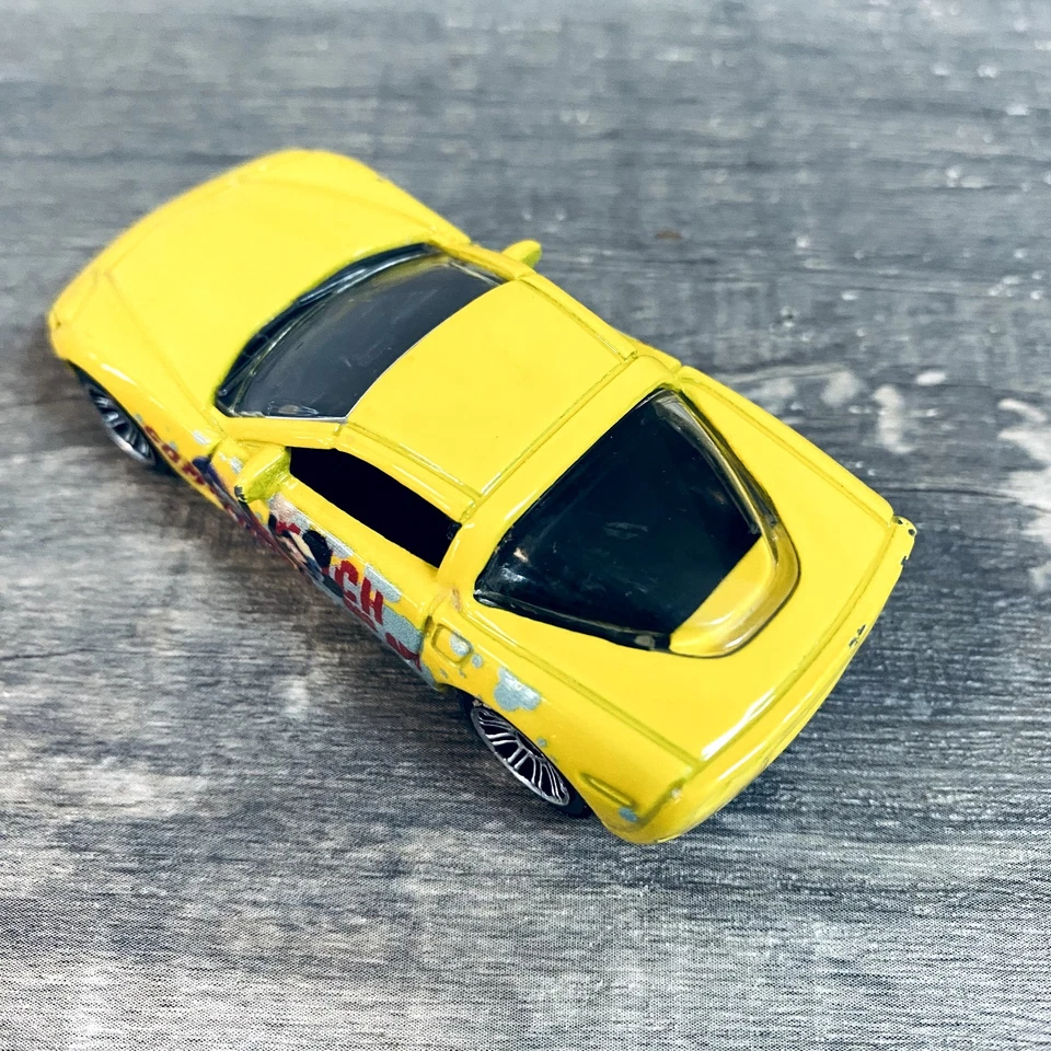 Matchbox 2003 Chevrolet Corvette Disney Mickey Mouse and Donald Duck - Image 4 of 4