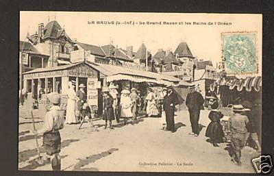 LA BAULE (44) MAGASIN ''GRAND BAZAR'' & LES BAINS en 1904