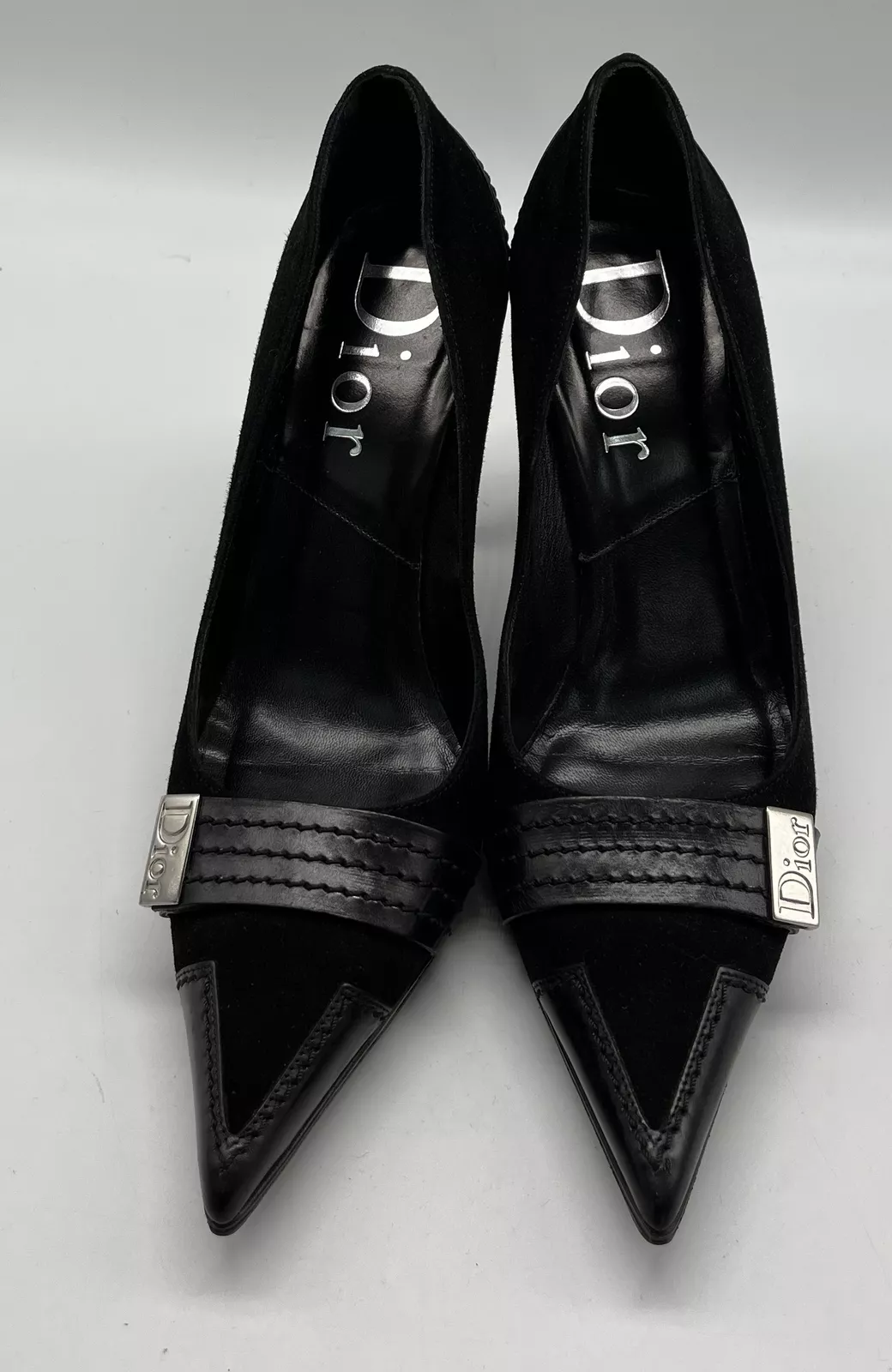 Talon bout pointu en daim noir Dior avec talon/bouchon en cuir + logo taille 36,5