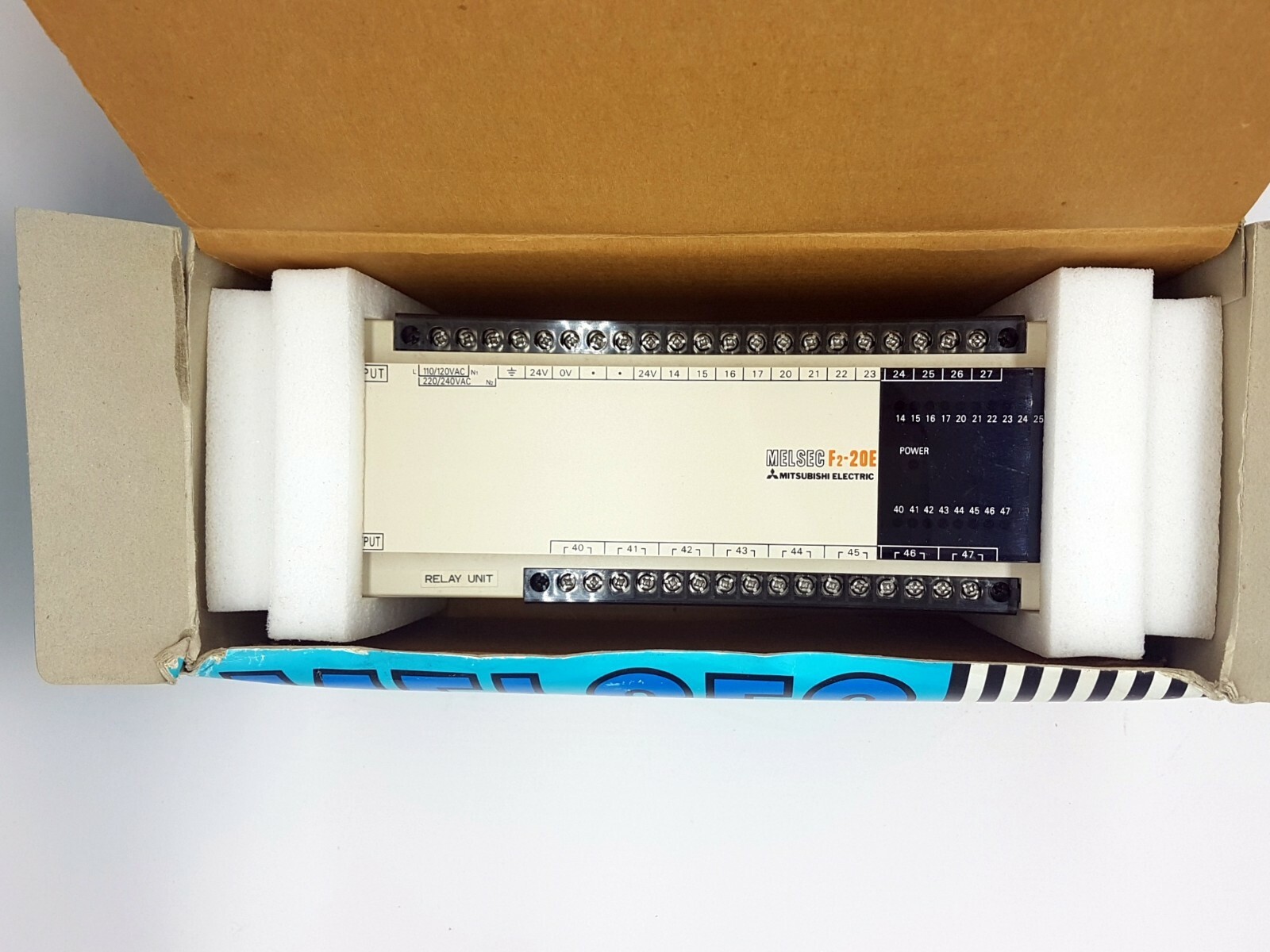 Automate programmable Mitsubishi Melsec F2-20ER-ES d'origine
