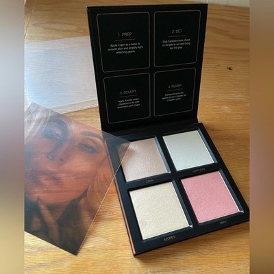 NWT Huda Beauty 3D Cream and Powder Highlighter Palette in Pink Sands