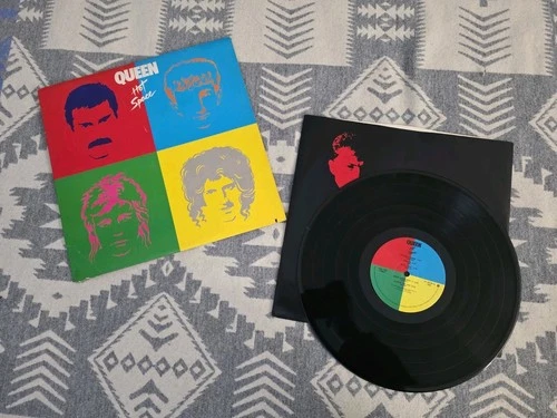 Queen -Hot Space- Vinyl LP E1-60128 Record Album  Original sleeve W/ David Bowie