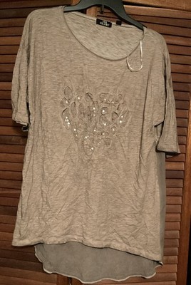 Via Milano short sleeve brown top-heart on the front-large-NWOT-large