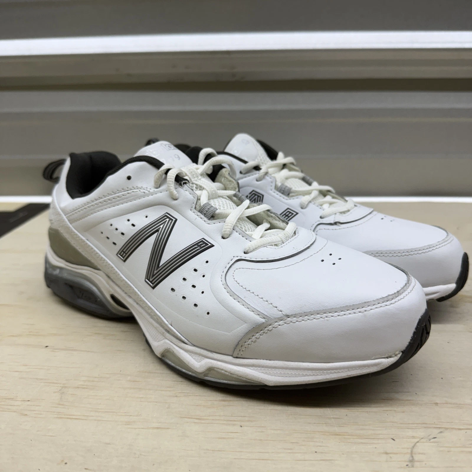 Scarpe New Balance 709 2013 bianco blu grigio uomo taglia 11 5 MX709WT OTTIME CONDIZIONI MENTY