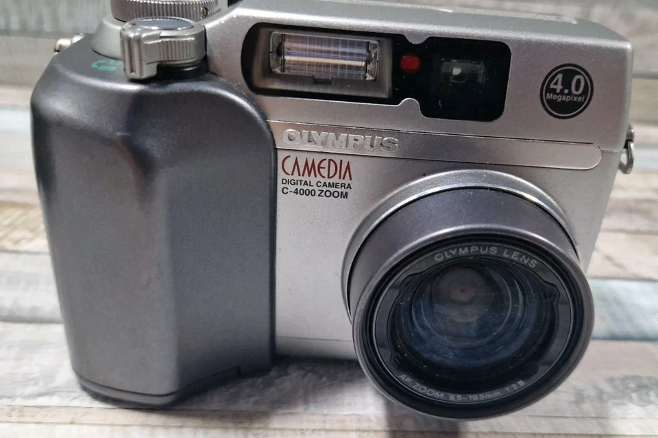 Olympus Digital Camera Camedia C-4000 Zoom 4.0MP Silver Tested - Image 4 of 4