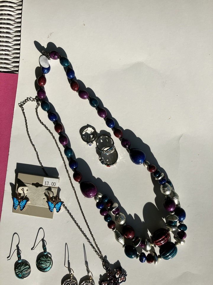 Jewelry Lot1213, Peacock Color Bead Neck, Beaded Butterfly,3 Rings&3