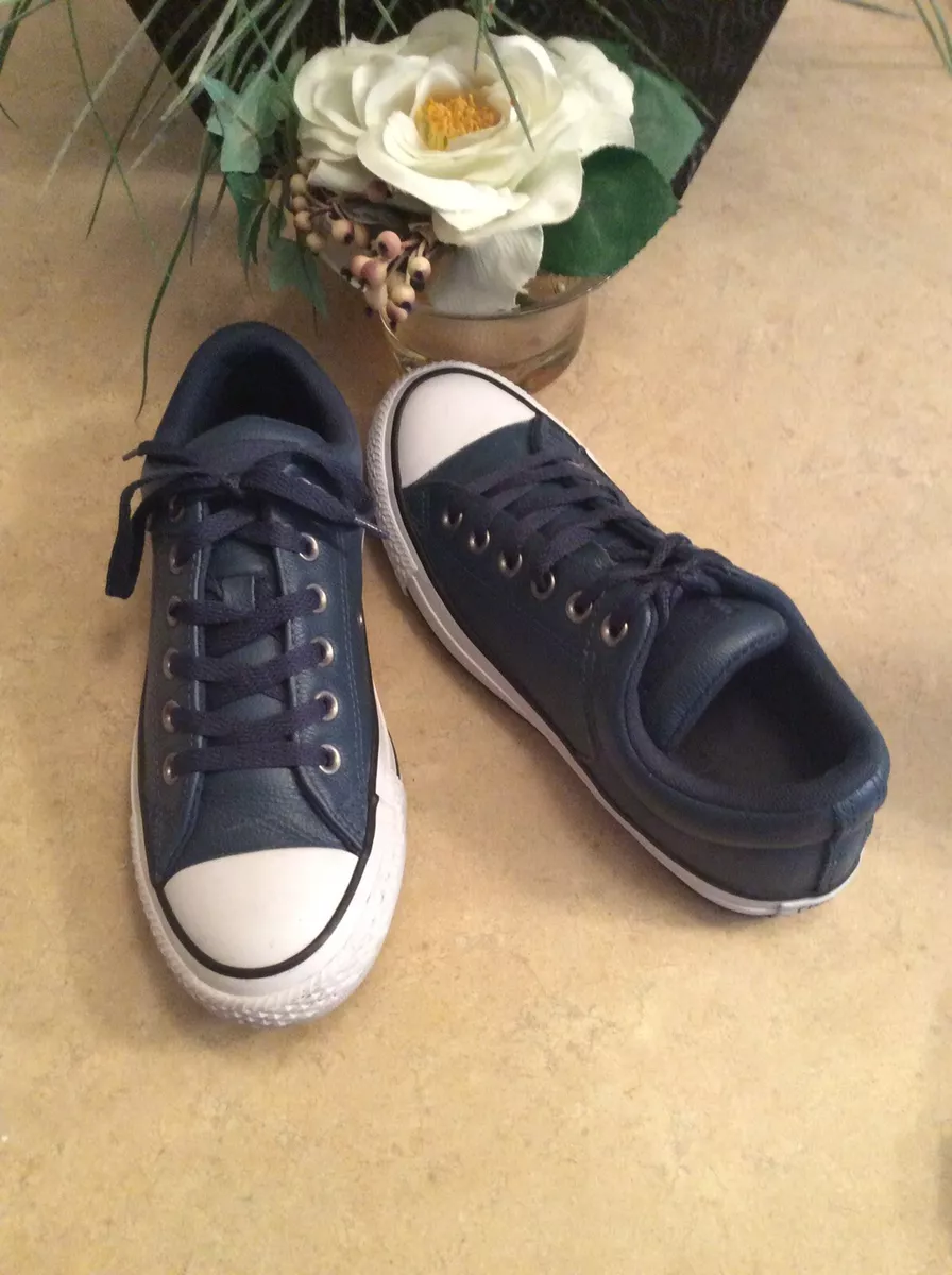 Converse navy top leather shoes