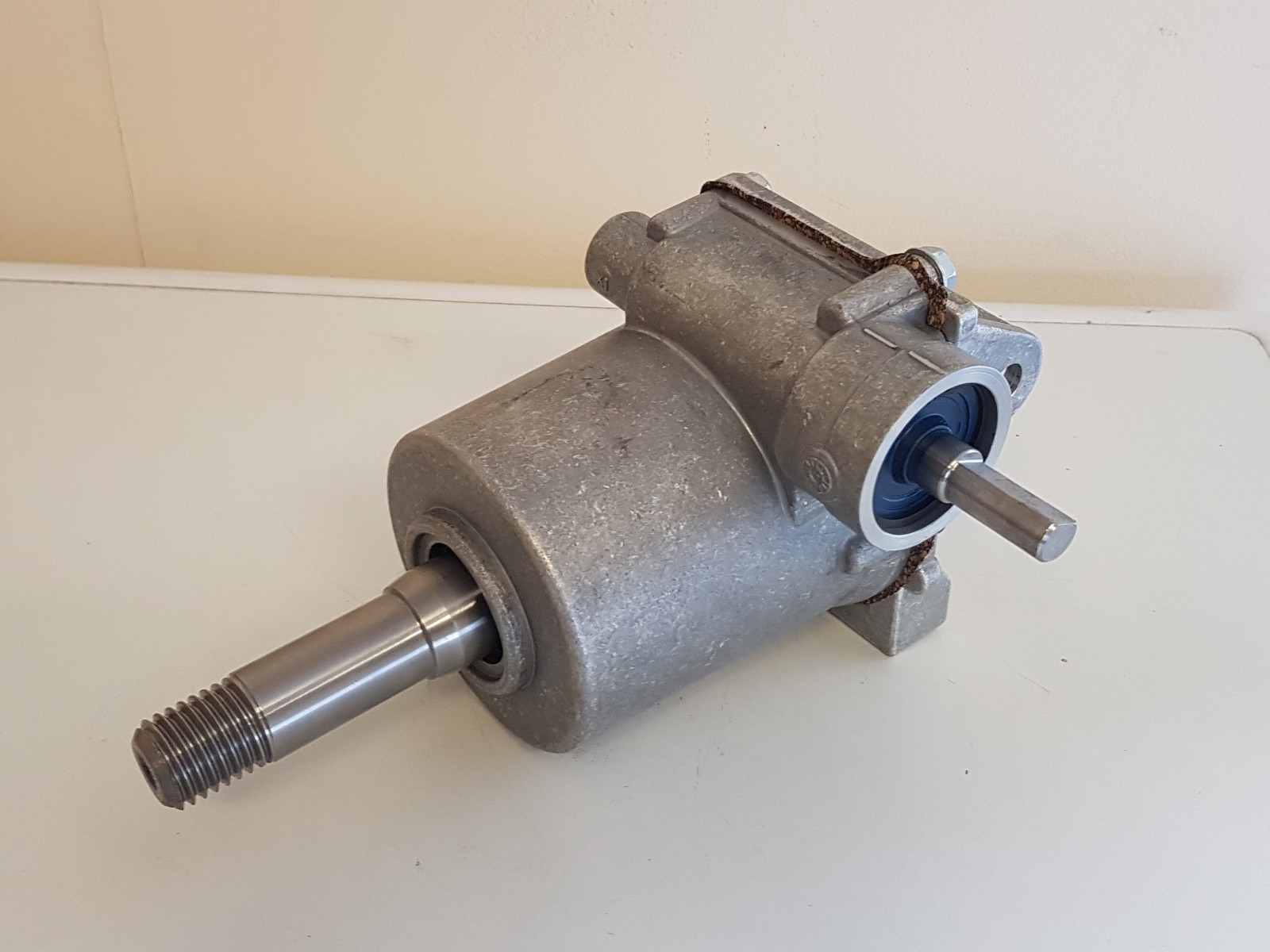 Genuine Belle Gearbox Suits Mini Mix 150 Cement Mixers, Yr. 1999 On 7426758843608 eBay