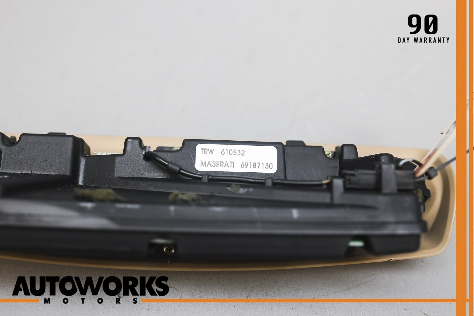 05-08 Maserati Quattroporte M139 TPMS Tire Pressure Switch Panel 69187130 OEM