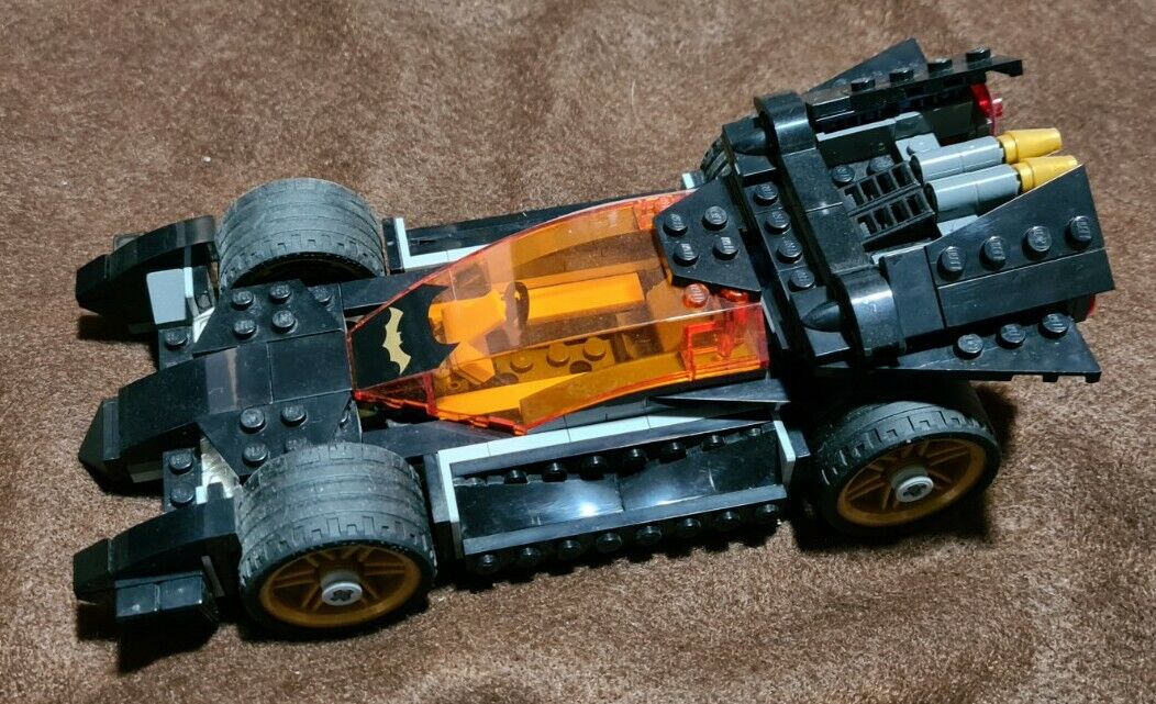 Genuine Lego DC BATMAN Batmobile (vehicle) build only from 76012 displayed