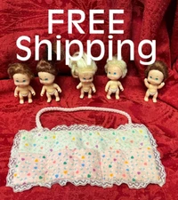 Vintage QUINTS Dolls with Travel Bed  ( 4, 1, 5, 2, 2 ) No Other Accessories