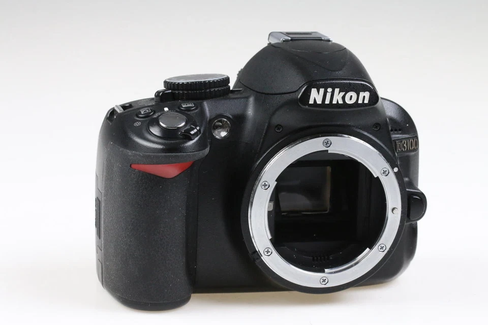 NIKON D3100 digitale Spiegelreflexkamera - Gehäuse - SNr: 1307070 - Bild 2 von 4