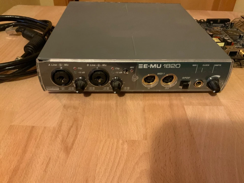 Creative Pro EMU 1820 Professional Audio Interface - Bild 2 von 4