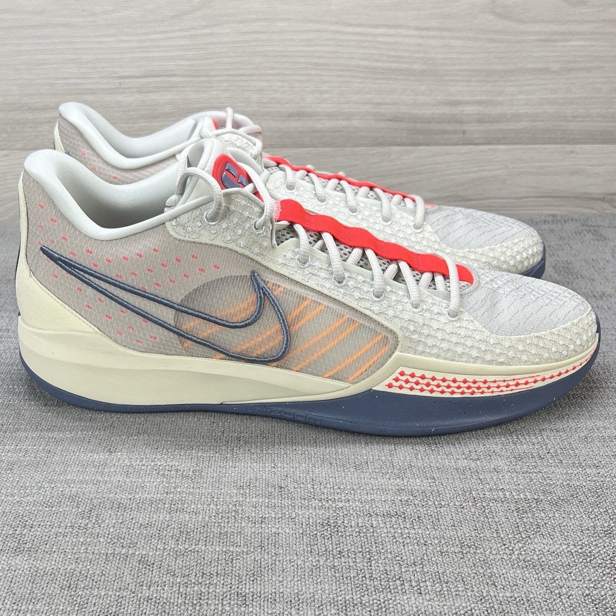 Nike Sabrina 1 \