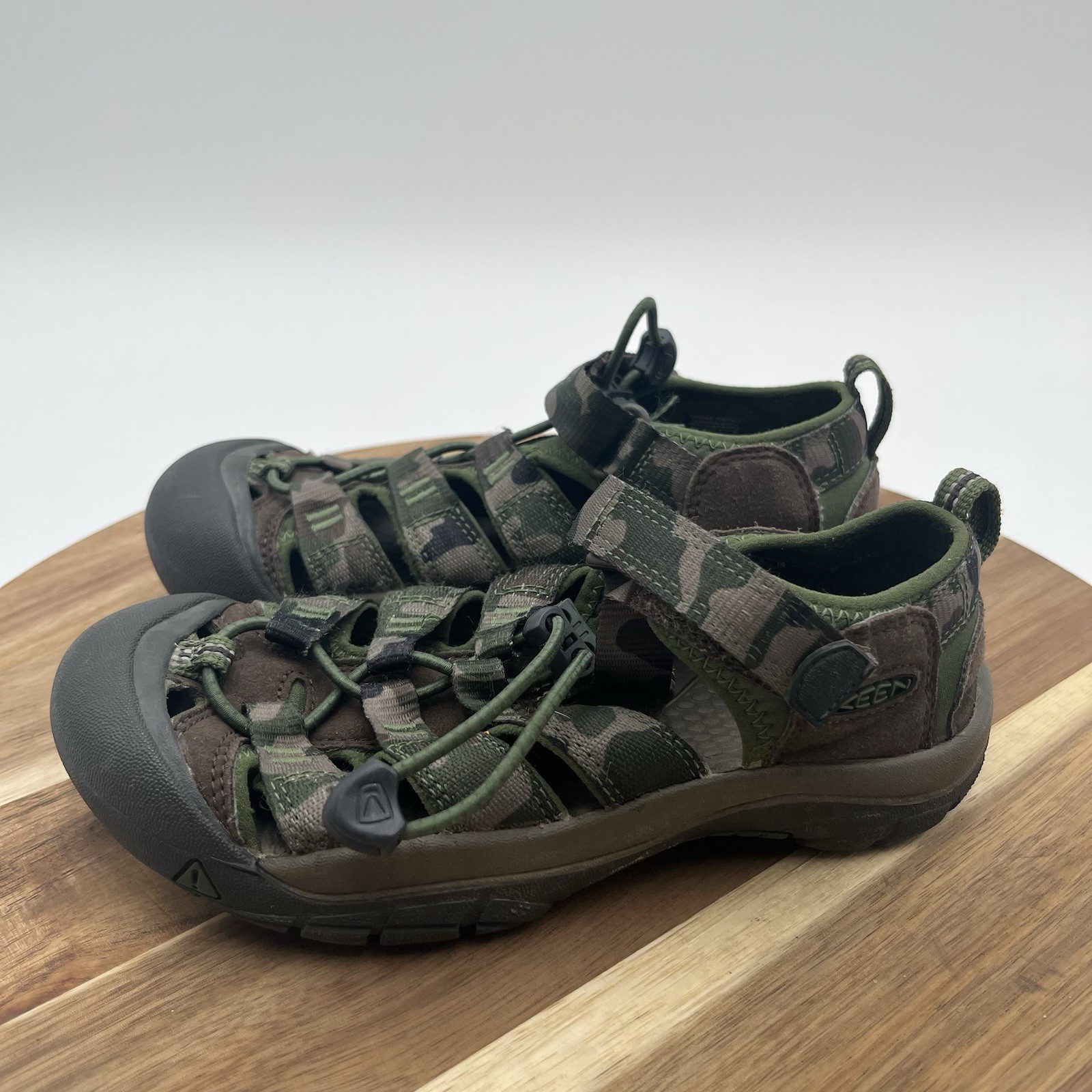 Sandali Keen bambino Newport H2 verdi mimetici impermeabili escursionismo trail giovani taglia 2 US