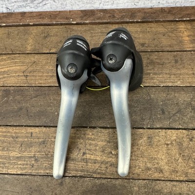 Shimano Sora ST-3304 3x8 Speed STI Shifters Brake Levers Pair