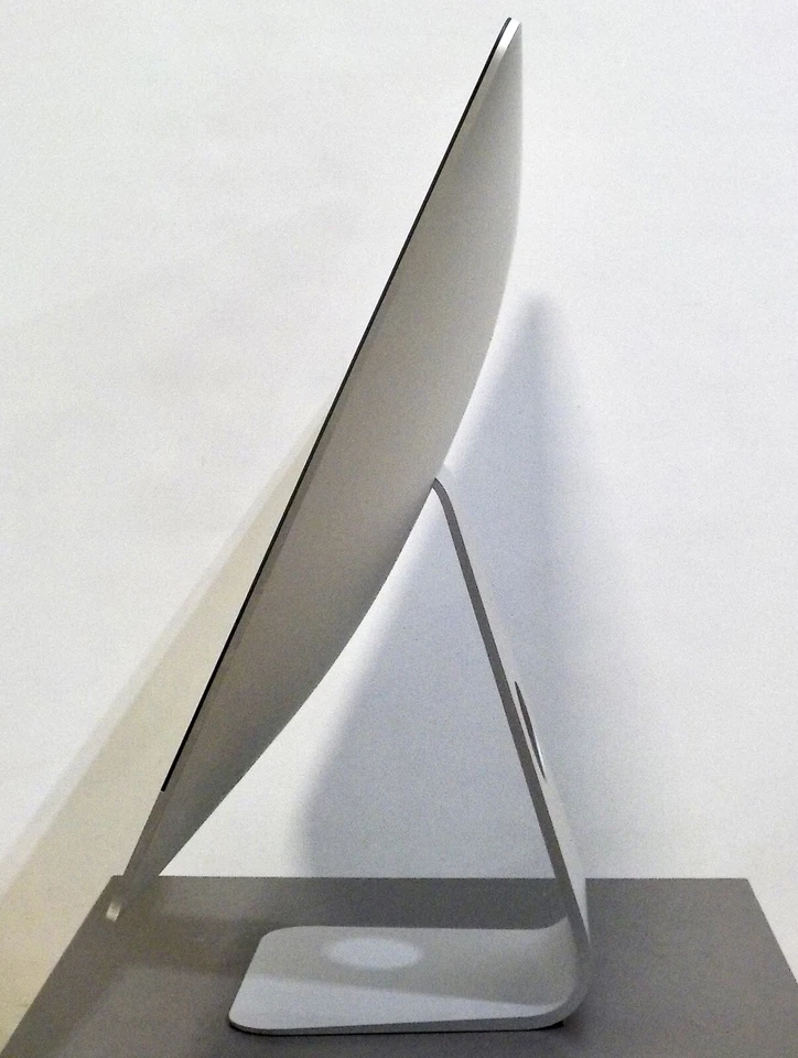 Apple iMac 2.7 GHz Core i5 21.5" 8GB RAM 1.0TB HD GeForce 640M finales de 2012 Foto 3 de 4