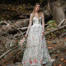Floral Embroidery Wedding Dresses Colorful A-Line Boho White Bridal Gown Beach