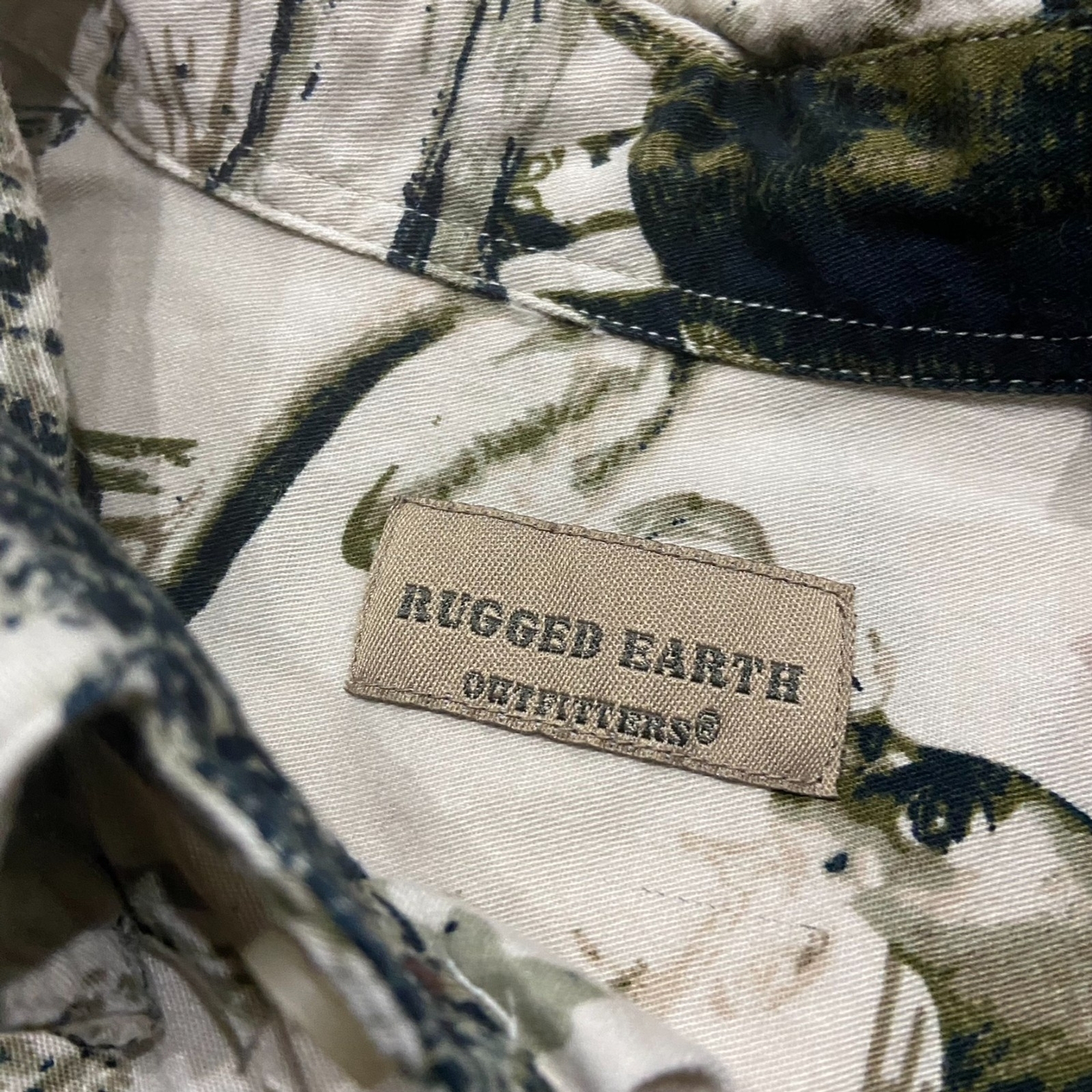 Rugged Earth Vintage AOP Deer Buck Button Down White … Gem