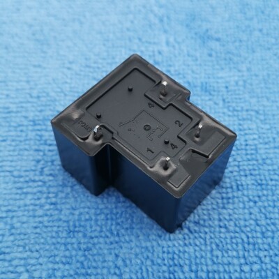 Relè PCB SONG CHUAN 832A-1A-F-C-BH – 12V DC 20A 4 Pin – Nuovo Originale