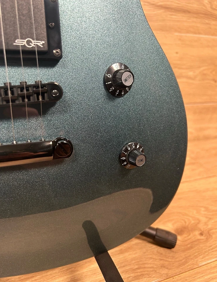 Squier Contemporary Active Starcaster - Gunmetal Metallic Foto 3 de 4