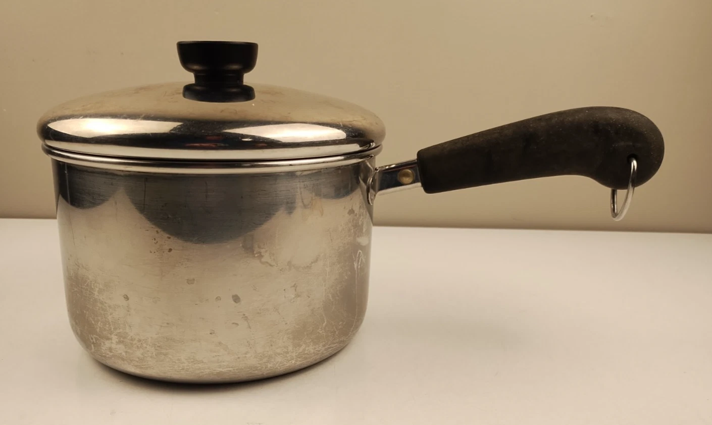 Revere Ware 3 Quart Stainless Steel Bottom Pot With Lid. 1986. Clinton, IL.