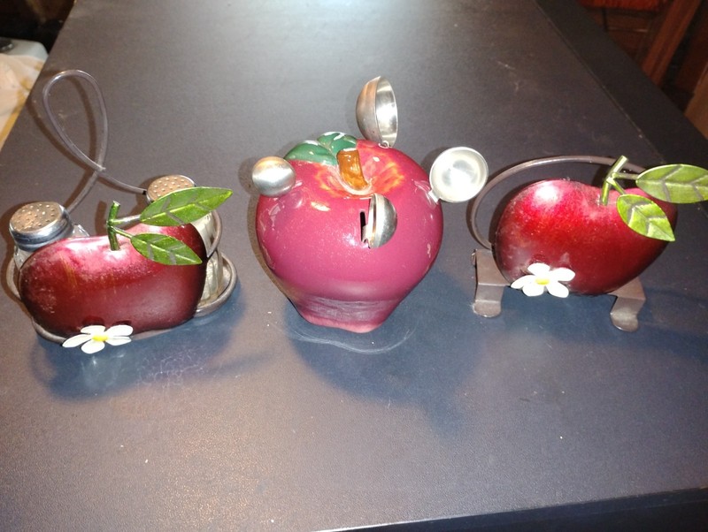 3 Piece Apple Salt And Pepper And Napkin Kitchen Holder