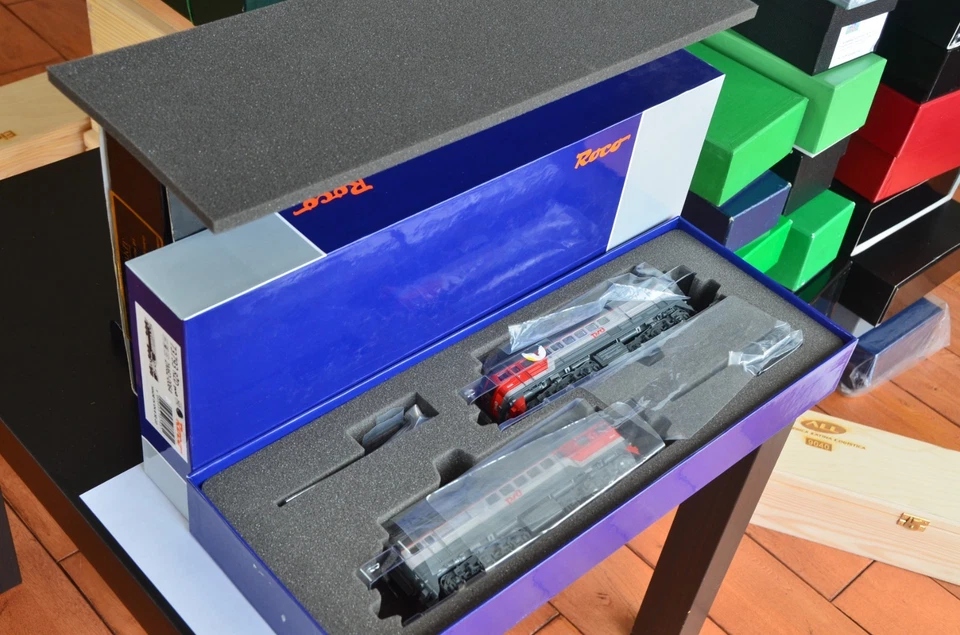 ROCO 73793 Russia RŽD 2M64-0064 Diesel Locomotive DCC Sound Limited Edition - Image 2 of 4