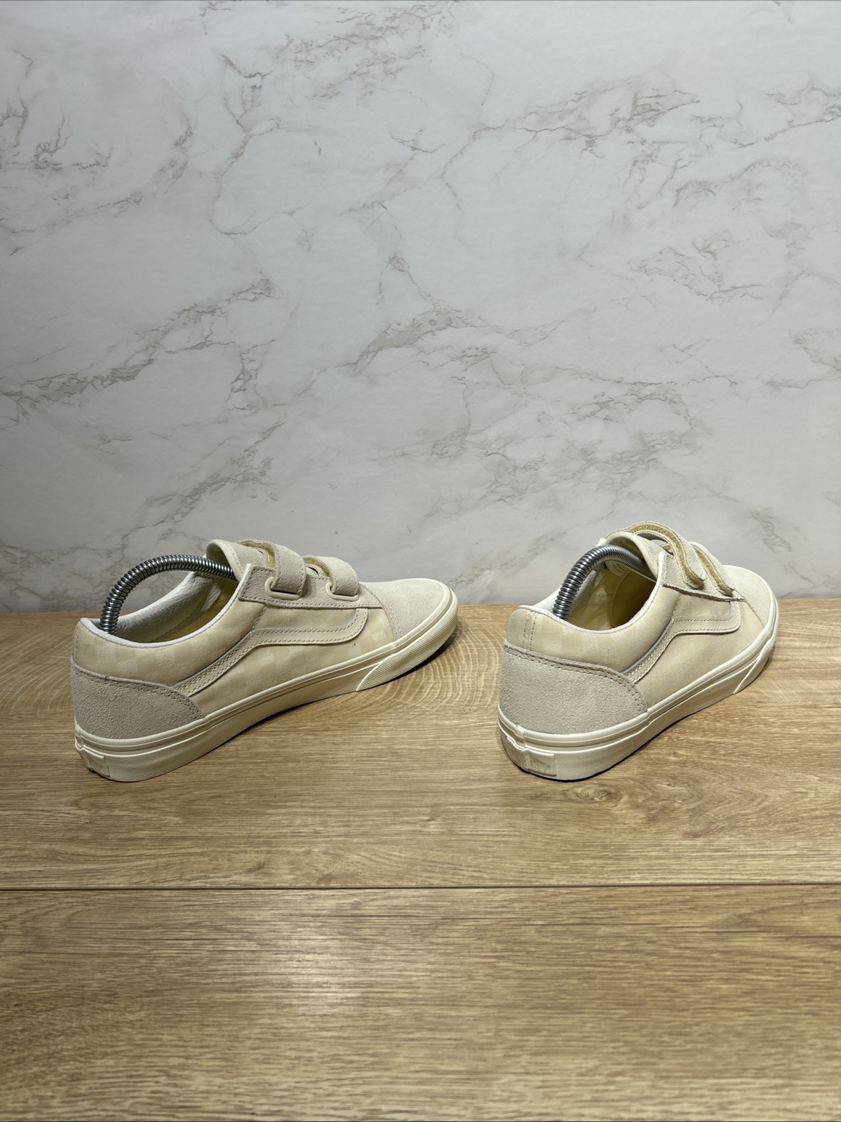 Vans Big Kids' Old Skool V Checkerboard Casual Skate Sneakers 507698 Sz 6.5 New thumbnail 11