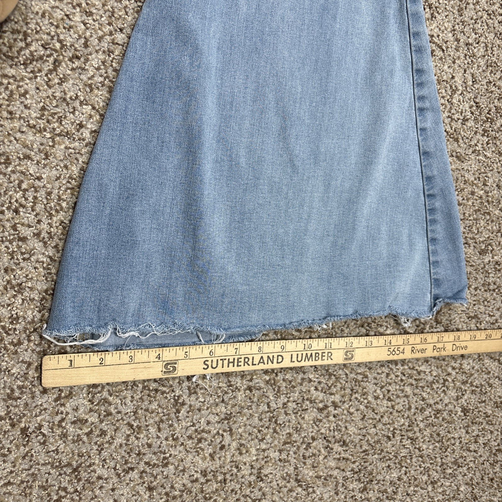 We The Free Women's Lightwashed Flare Bell Bottom Jeans High Rise 27 X 29 - View 10