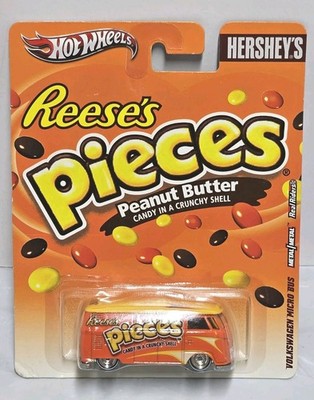 2011 Hot Wheels Hershey s Reese s Pieces VW Micro Bus Real Riders Card W/ Protec