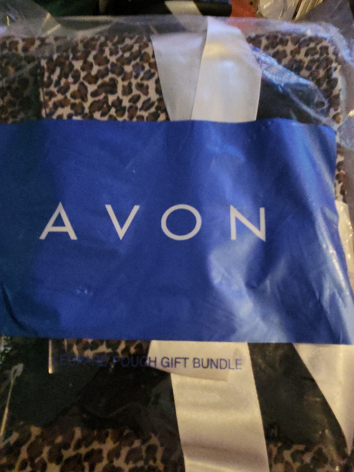 New Avon Leopard 3-Pouch Gift Bundle Each Different Sizes 2 Leopard 1 ...