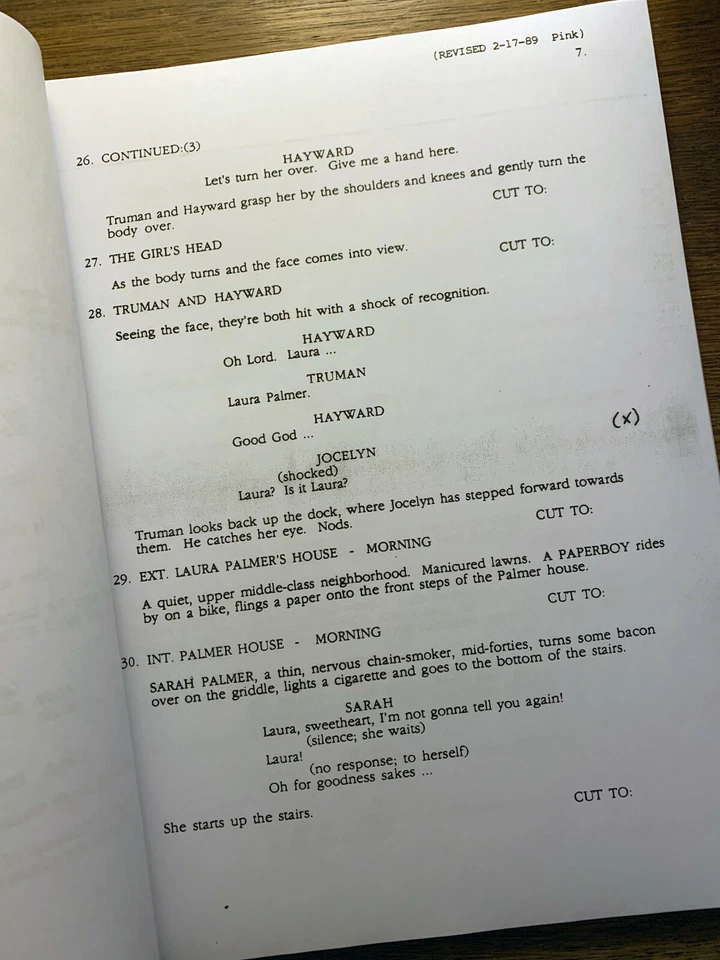 TWIN PEAKS TV PILOT SCRIPT (FEB 1989) ~ MARK FROST & DAVID LYNCH *REPRODUCTION* - Image 3 of 4