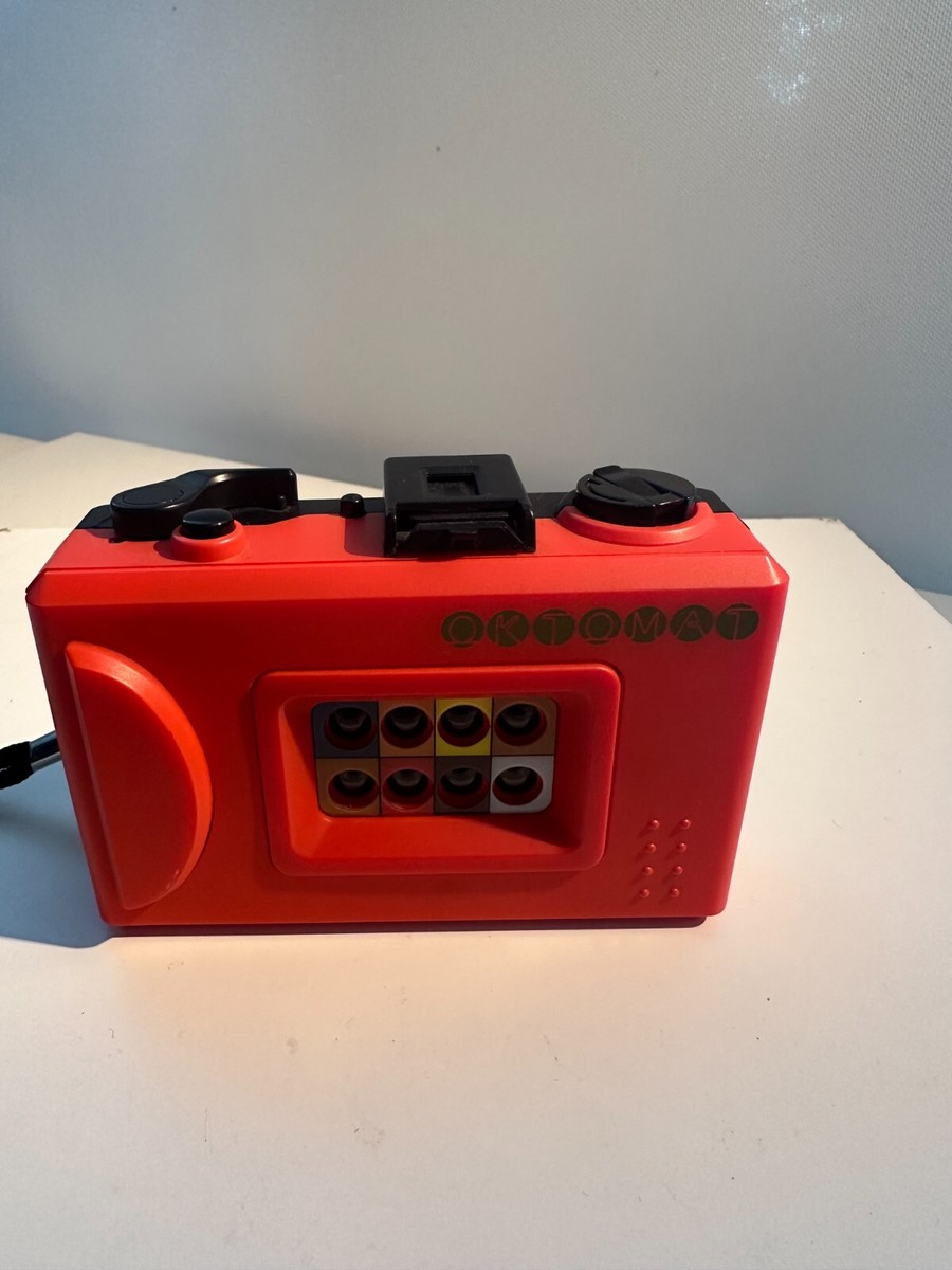 Lomography Oktomat 35mm Film Camera 8 Lens Sequential Photography