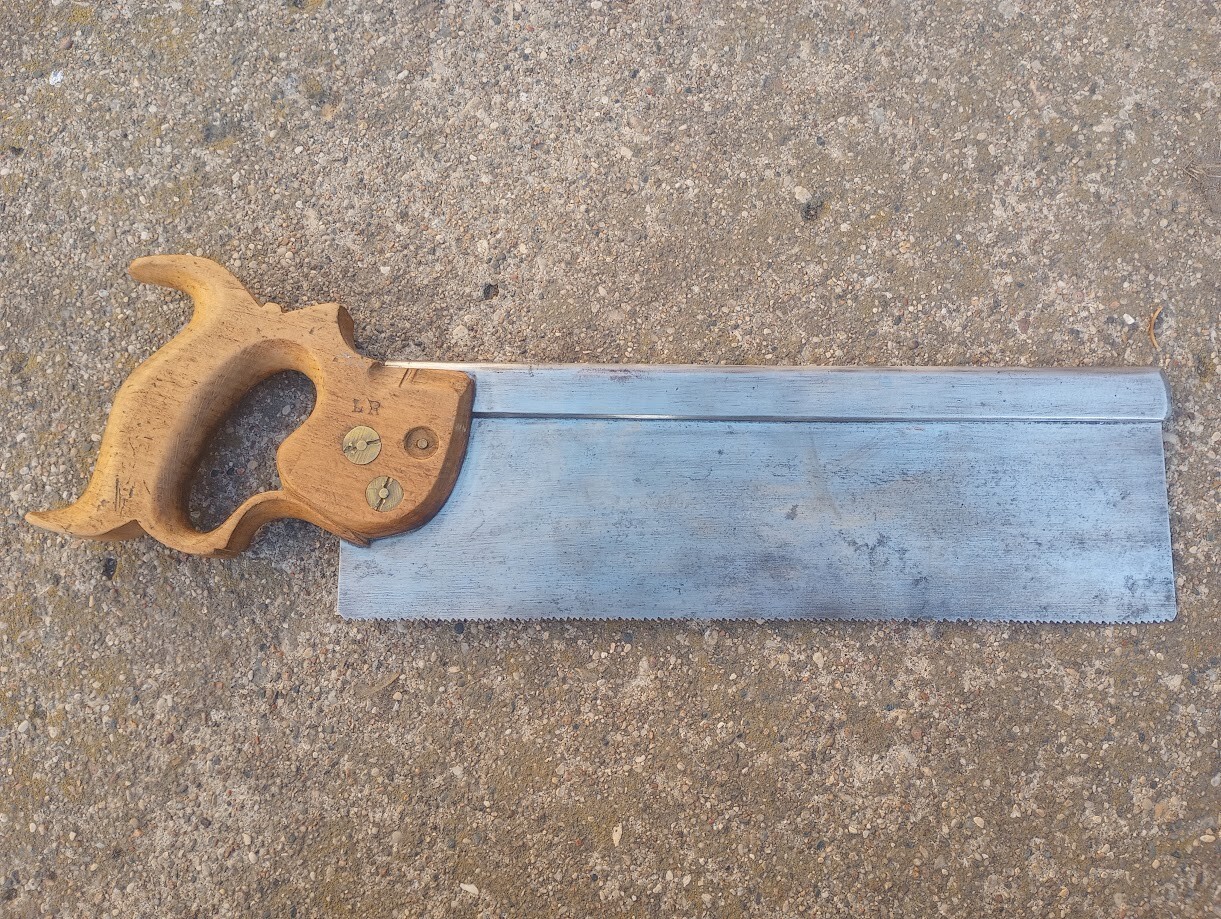 ---Atkinson Bros Sheffield “Bear in Mind” cast steel backsaw