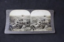 Stereoview Card Stereographic Photo World War 1, Soldiers, Shell Crater, Cambrai