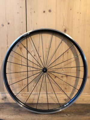 DT Swiss P1800 Spline 700c qr Vorderrad Rennrad